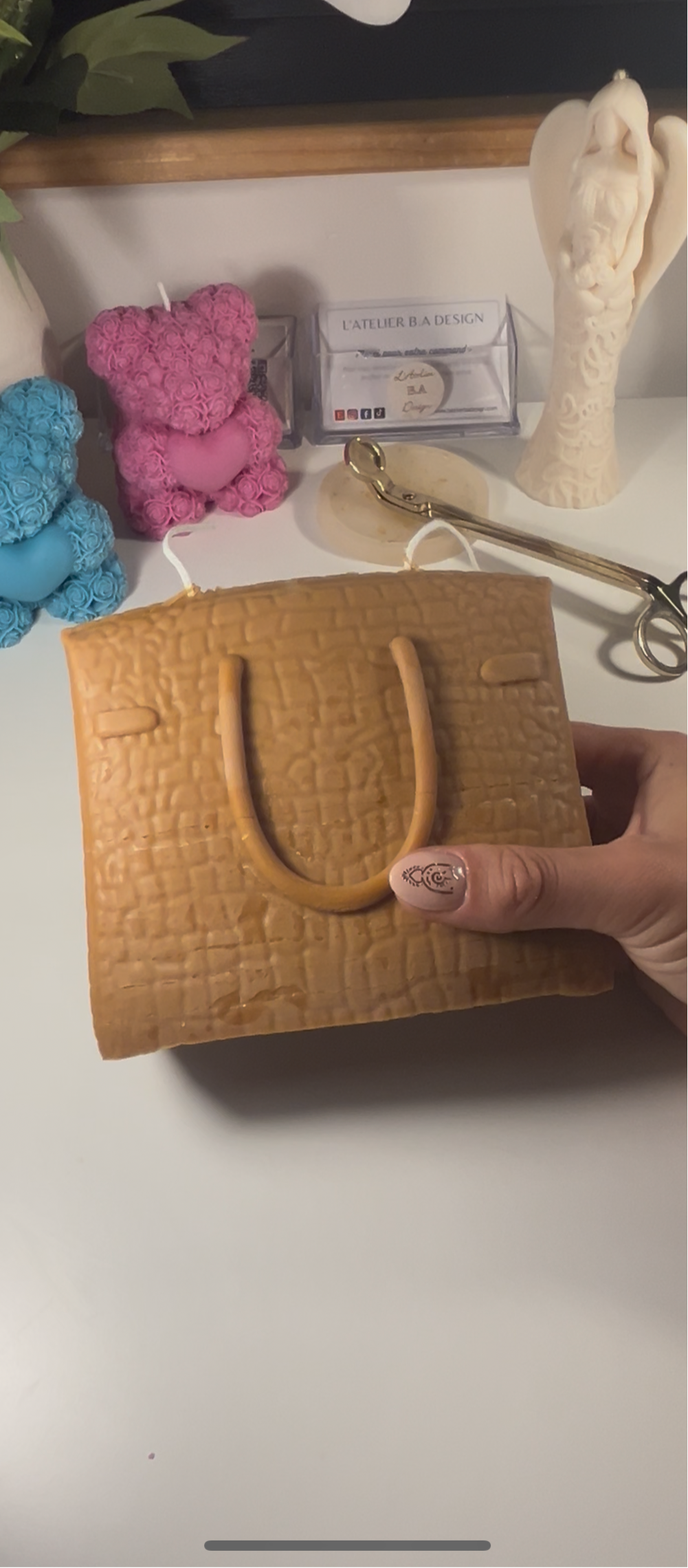 Bougie sac à main crocodile