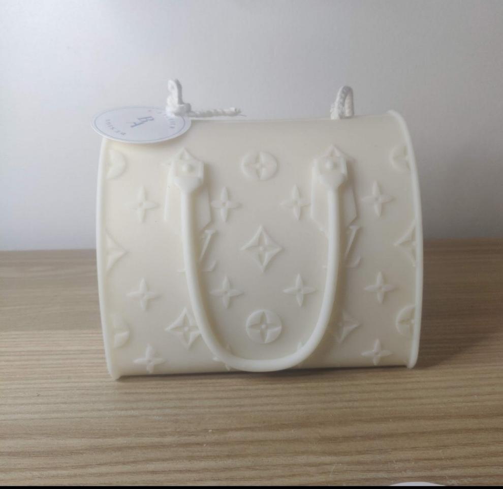 Grosse bougie sac à main inspiration LV